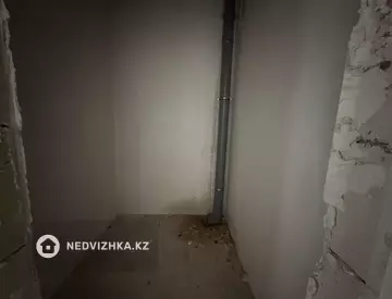 2-комнатная квартира, этаж 5 из 9, 81 м², миниатюра 11