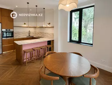 3-комнатная квартира, этаж 2 из 3, 116 м², миниатюра 2