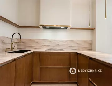 3-комнатная квартира, этаж 2 из 3, 116 м², миниатюра 3