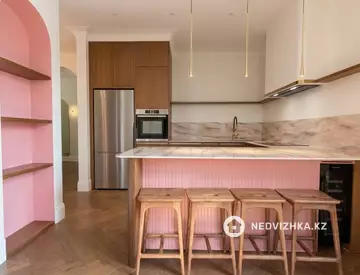 3-комнатная квартира, этаж 2 из 3, 116 м², миниатюра 1