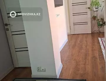 3-комнатная квартира, этаж 2 из 4, 61 м²