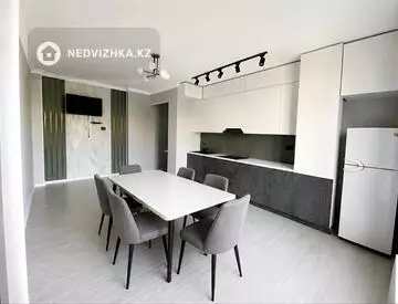 3-комнатная квартира, этаж 3 из 3, 81 м²