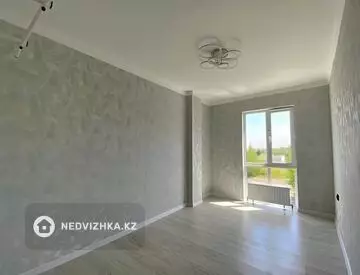 3-комнатная квартира, этаж 3 из 3, 81 м²