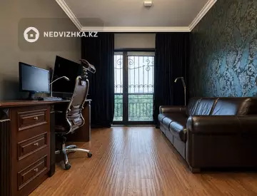 5-комнатная квартира, этаж 3 из 9, 165 м², миниатюра 12