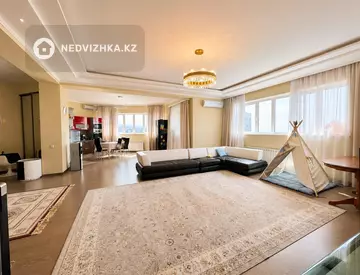4-комнатная квартира, этаж 10 из 10, 160 м², миниатюра 1