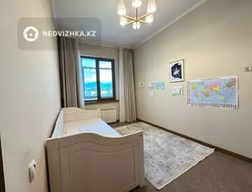 4-комнатная квартира, этаж 10 из 10, 160 м², миниатюра 8