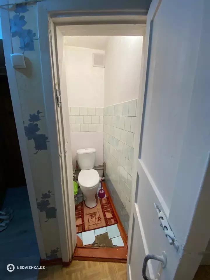 2-комнатная квартира, этаж 2 из 5, 42 м², фотография 3