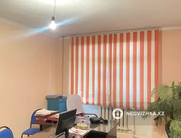 2-комнатная квартира, этаж 1 из 4, 37 м²