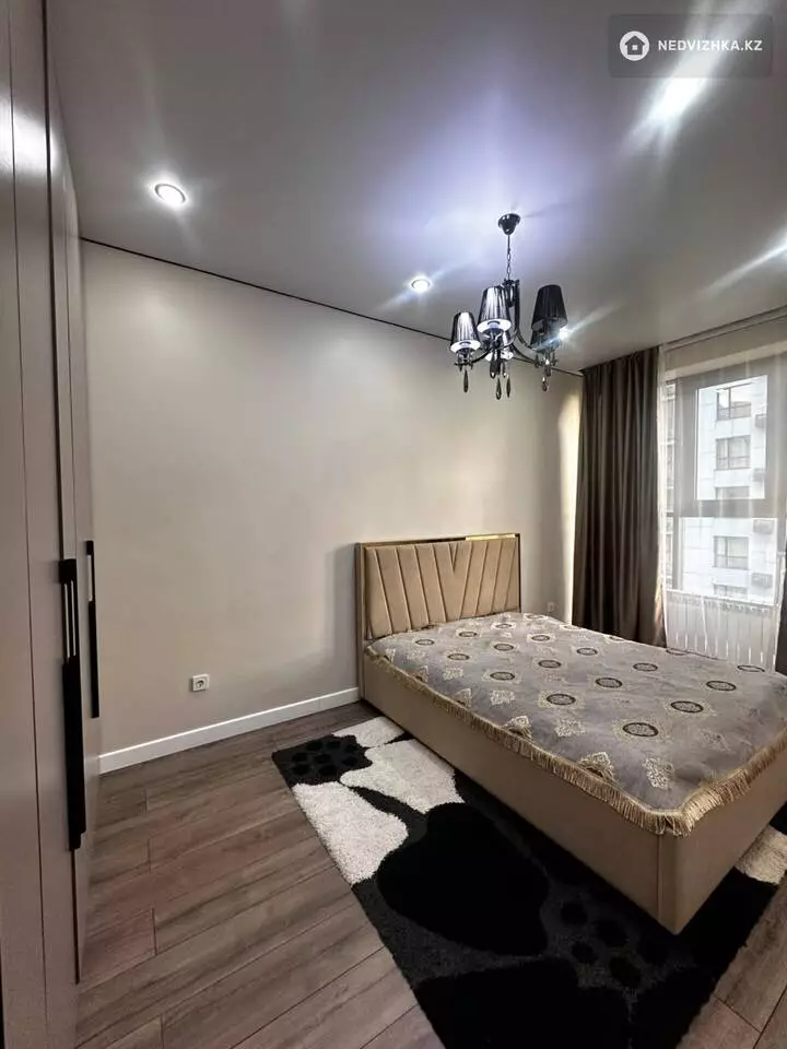 2-комнатная квартира, этаж 11 из 18, 55 м², фотография 5