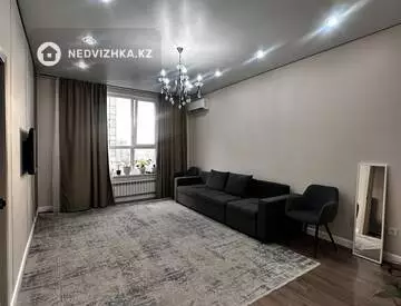 2-комнатная квартира, этаж 11 из 18, 55 м², миниатюра 1