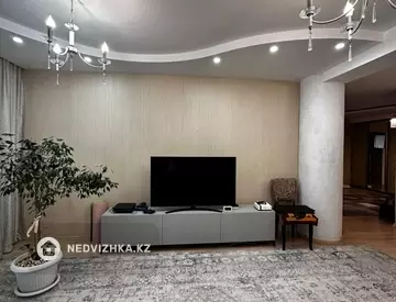 4-комнатная квартира, этаж 12 из 15, 160 м², миниатюра 3