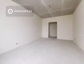 3-комнатная квартира, этаж 7 из 12, 106 м², миниатюра 3