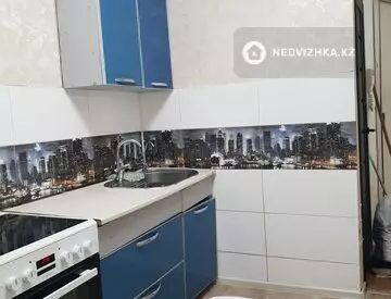 1-комнатная квартира, этаж 8 из 10, 67 м²