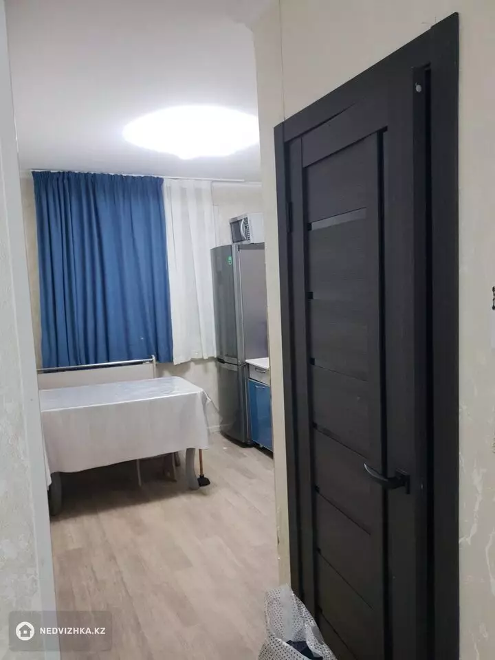 1-комнатная квартира, этаж 8 из 10, 67 м², фотография 3
