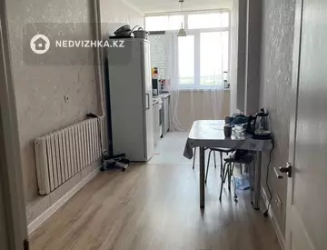 1-комнатная квартира, этаж 25 из 25, 43 м²