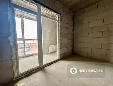 3-комнатная квартира, этаж 6 из 9, 68 м², миниатюра 2