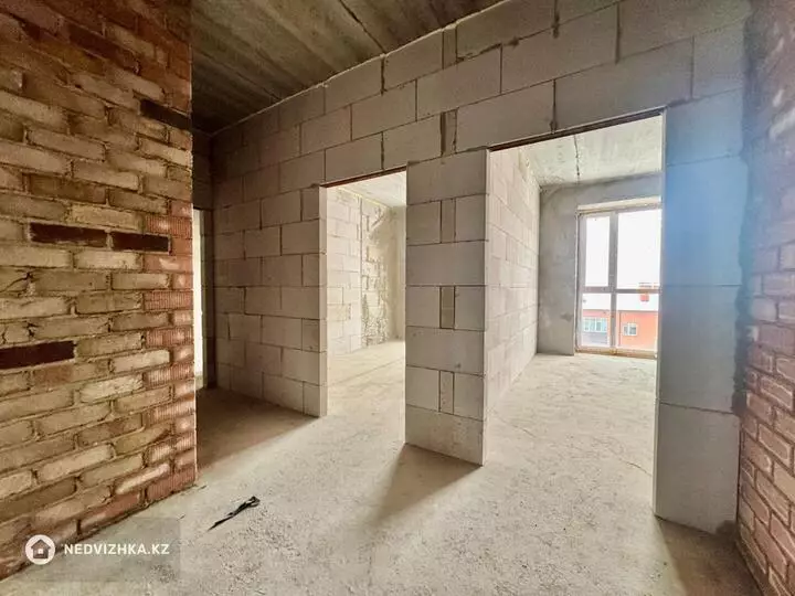 3-бөлмелі пәтер, қабат 6 барлық қабат саны 9, 68 м²