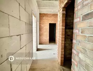 3-комнатная квартира, этаж 6 из 9, 68 м², миниатюра 3