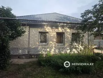 4-комнатный дом, 5 соток, 80 м², На длительный срок