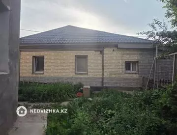 4-комнатный дом, 5 соток, 80 м², На длительный срок