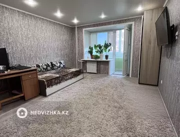 3-комнатная квартира, этаж 3 из 10, 64 м², миниатюра 2