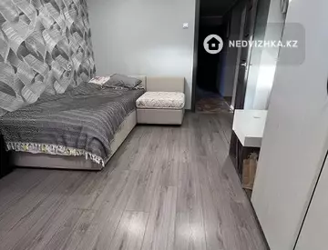 3-комнатная квартира, этаж 3 из 10, 64 м², миниатюра 6