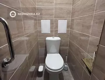 3-комнатная квартира, этаж 3 из 10, 64 м², миниатюра 9