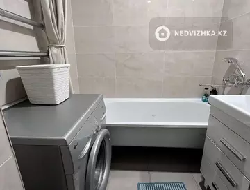 3-комнатная квартира, этаж 3 из 10, 64 м², миниатюра 11