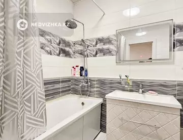 3-комнатная квартира, этаж 6 из 14, 82 м², миниатюра 12