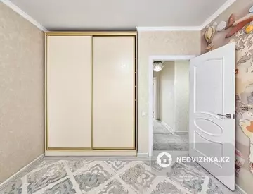 3-комнатная квартира, этаж 6 из 14, 82 м², миниатюра 10