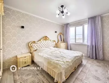 3-комнатная квартира, этаж 6 из 14, 82 м², миниатюра 1