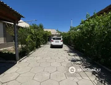 6-комнатный дом, 6 соток, 180 м²