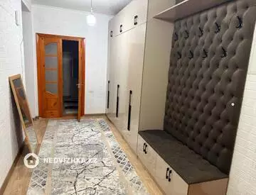 3-комнатная квартира, этаж 3 из 3, 90 м², На длительный срок, миниатюра 8