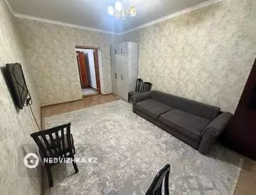 3-комнатная квартира, этаж 3 из 3, 90 м², На длительный срок