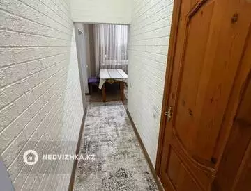 3-комнатная квартира, этаж 3 из 3, 90 м², На длительный срок, миниатюра 12