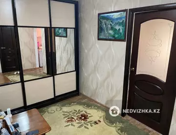 1-комнатная квартира, этаж 4 из 10, 52 м², миниатюра 3
