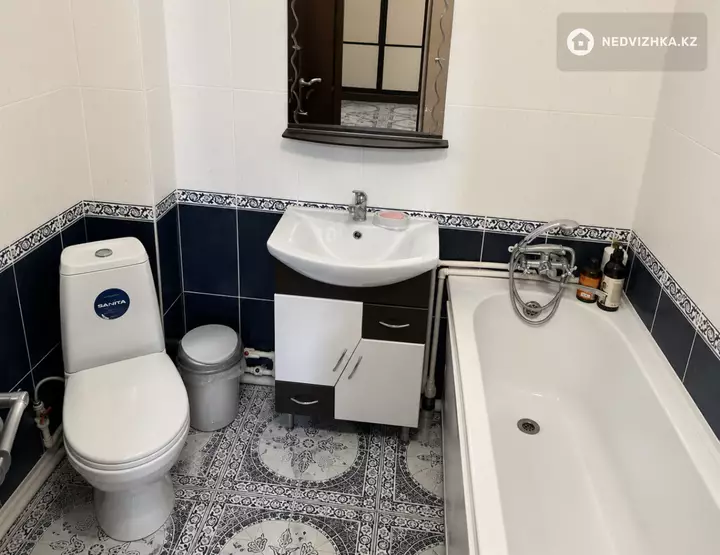 1-комнатная квартира, этаж 4 из 10, 52 м², фотография 4