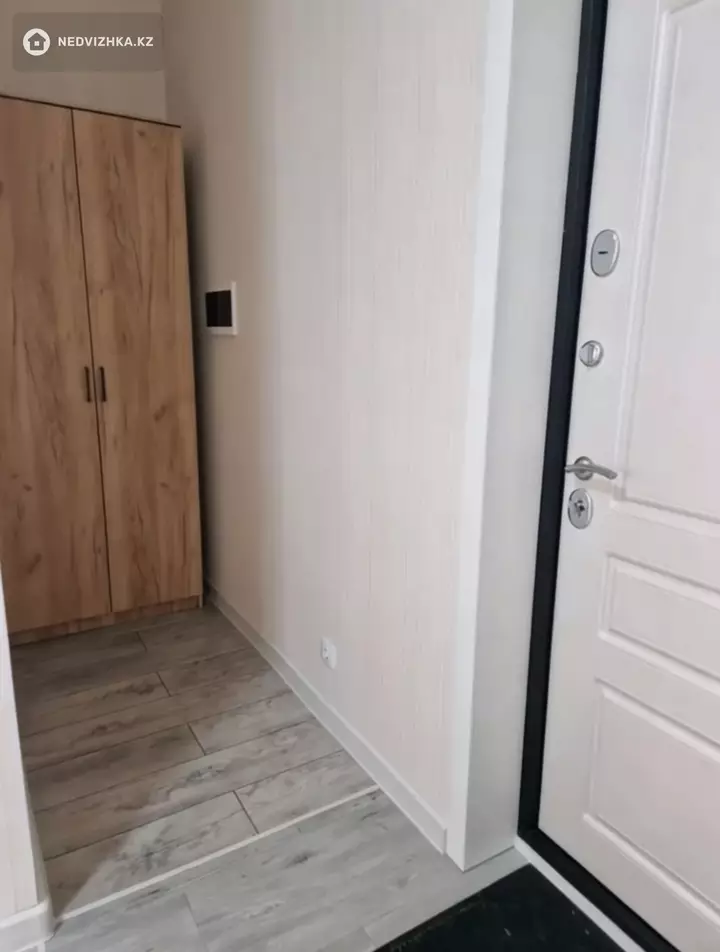 1-комнатная квартира, этаж 1 из 8, 51 м², фотография 2
