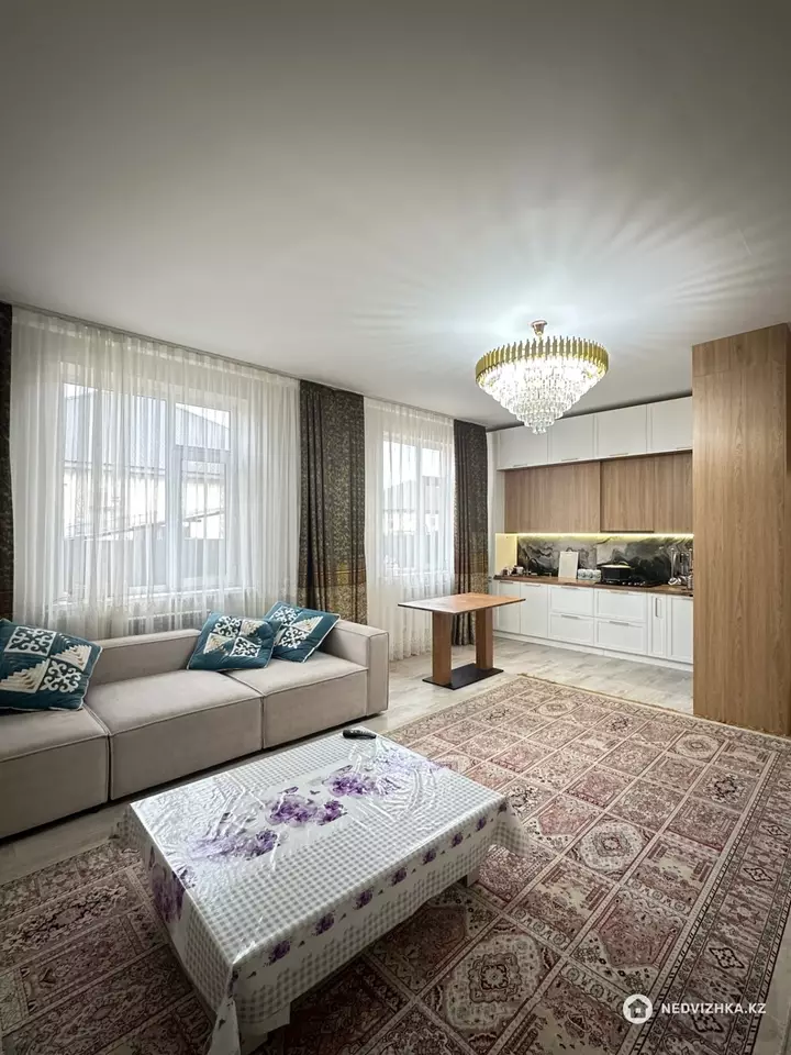 3-бөлмелі үй, 4 соттық, 120 м²
