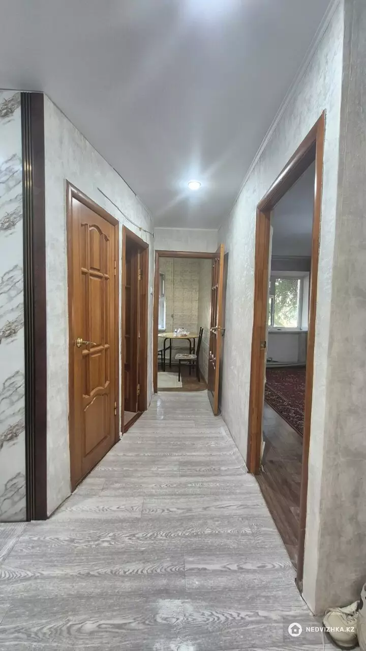 3-комнатная квартира, этаж 1 из 5, 62 м², фотография 4