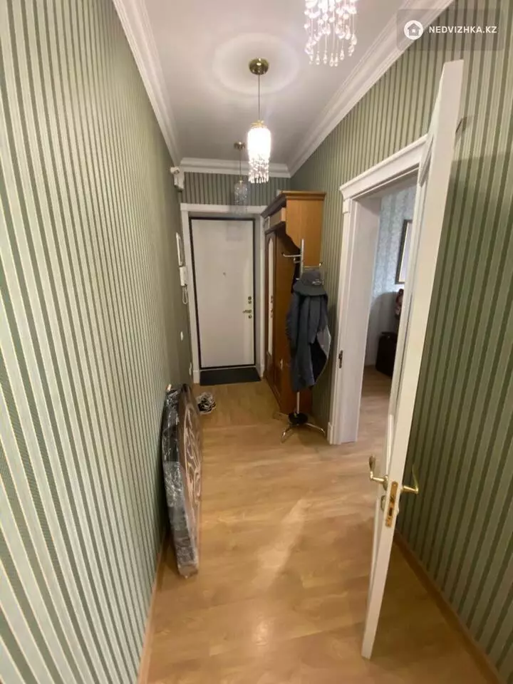 2-комнатная квартира, этаж 2 из 5, 53 м², На длительный срок, фотография 2