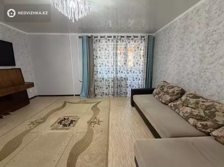 3-комнатная квартира, этаж 3 из 5, 81 м², 4-фотосурет