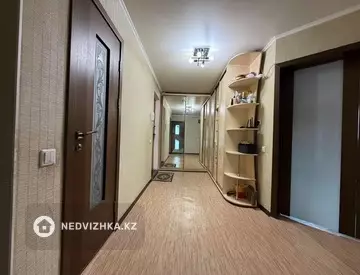3-комнатная квартира, этаж 3 из 5, 81 м², миниатюра 11