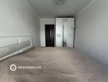 3-комнатная квартира, этаж 3 из 5, 81 м², миниатюра 10