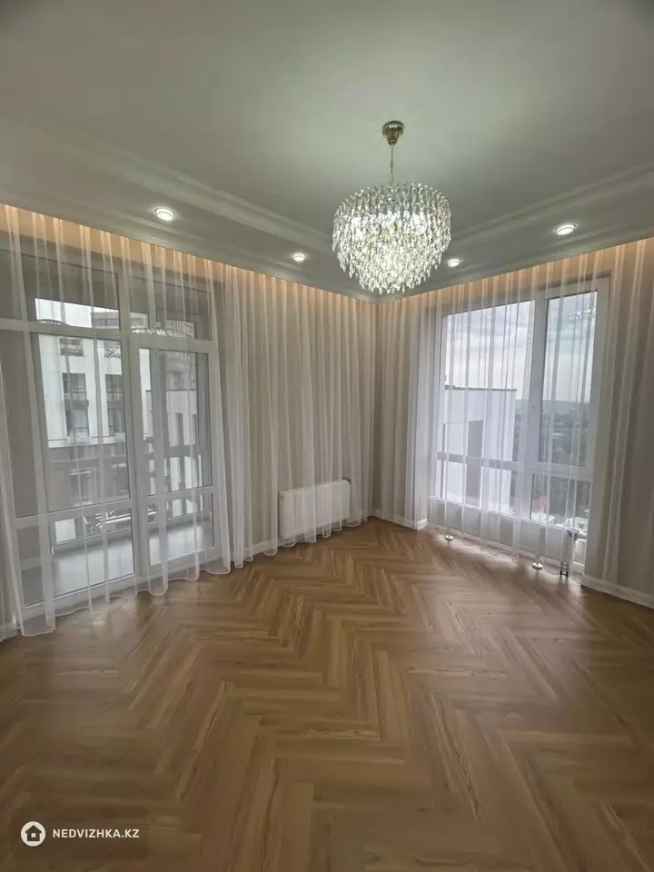 2-комнатная квартира, этаж 9 из 9, 43 м², фотография 4