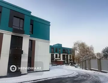 1-комнатная квартира, этаж 1 из 3, 45 м², миниатюра 2