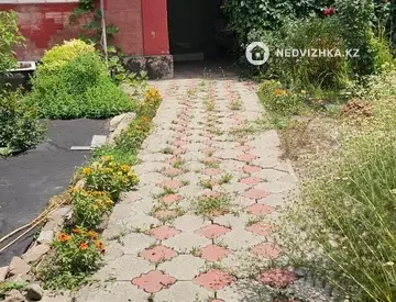 3-комнатная часть дома, 2 соток, 117 м², На длительный срок