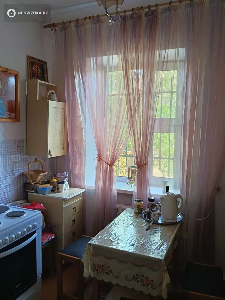 3-комнатная квартира, этаж 2 из 2, 73 м², фотография 3