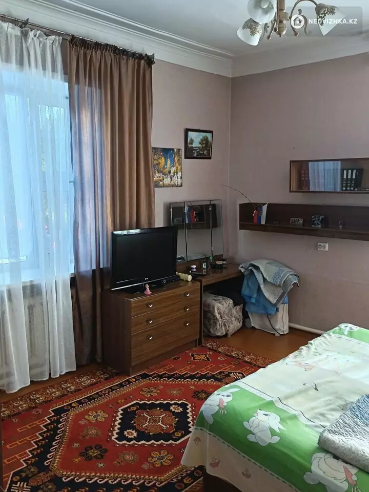 3-комнатная квартира, этаж 2 из 2, 73 м², фотография 2