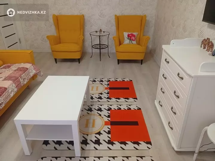 2-комнатная квартира, этаж 8 из 9, 60 м², Посуточно, фотография 3